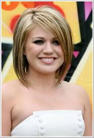 MOÑO ALTO CON CARDADO AL FRENTE