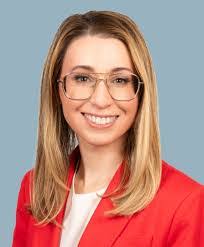 Deborah Geller's Instagram, Twitter & Facebook