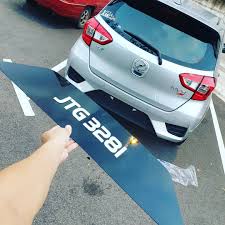 Luqman, myvi icon biru pakai rim 15 kaler gold atau silver atau chrome memang kena dgn cat metallic kereta tu. Kaki Myvi Full Frame Car Plate For Myvibaru2018 Facebook