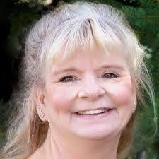 Dori Cohen's Instagram, Twitter & Facebook