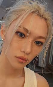 PHOTOS 📷 190307 HYUNJIN's IG Update with Felix. OMG! This screams  boyfriend material. 😍