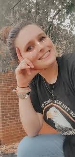 Sonja Ware's Instagram, Twitter & Facebook