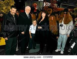 Announcements the addams family musical hits the road. Datei 9 Dezember 2014 Addams Family Schauspieler Ken Weatherwax Hat Im Alter Von 59 Jahren Gestorben Er Erlitt Einen Herzinfarkt Und Wurde Am Sonntag In Seinem Haus In Kalifornien Gefunden Weatherwax Pugsley