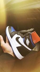 Air Jordan 1 White Royal In 2020 Hype Shoes Fresh Shoes Nike Air Shoes
