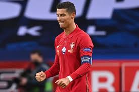 Spedizione gratuita sul tuo primo ordine spedito da amazon. Portogallo Doppietta Da Record Per Cristiano Ronaldo Foto Sportmediaset