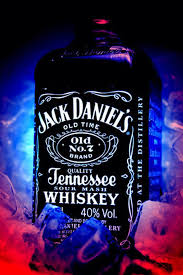 Immagine Di Http Oldbarbrothers Files Wordpress Com 2013 08 Jack Daniels By Theprodiqy Jpg Botol Bir Minuman Alkohol Minuman Keras