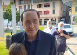 Silvio berlusconi è stato ricoverato al centro cardio toracico di monaco, ospedale specializzato e' stato alberto zangrillo, medico di fiducia di silvio berlusconi a decidere il suo ricovero a monaco per. Berlusconi Ricoverato A Monaco Per Un Problema Cardiaco