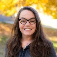 Linda Mcnamee's Instagram, Twitter & Facebook