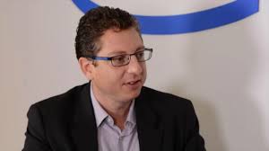 cafe0a6dd1f4e_8027035.mp4