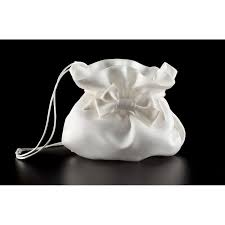 Pin Auf Beautiful Bridal Bags Brauttaschen