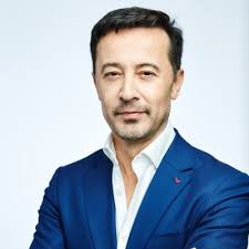 For over 10 years I have worked for an amazing lighting company,  Lumenpulse.