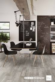La Porcelaine Legno Est Une Exclusivite Qui Aura Beaucoup De Style Dans Votre Cuisine Legno Plancher En Bois Gris Planchers De Cuisine Decoration Interieure