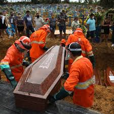 In manaus, der hauptstadt des bundesstaates amazonas, hatten sich im vergangenen jahr drei viertel der. Utter Disaster Manaus Fills Mass Graves As Covid 19 Hits The Amazon Brazil The Guardian