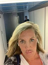 Wendy Pohlman's Instagram, Twitter & Facebook