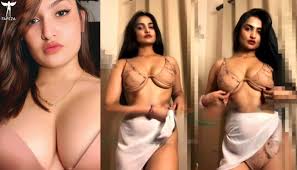 Sassy Poonam  sassy_poonam Nude Leaks OnlyFans Photo 31 - Fapeza