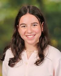 Lauren Appelbaum visits JDS Middle School to speak about JDAAIM