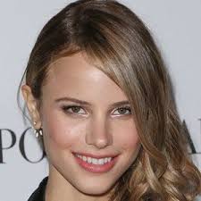 According to celebsmoney.com, using estimates from net worth stats, at the age of 27, halston sage net worth is $3 million. Halston Sage Net Worth Age Height Weight Measurements Bio