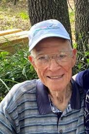 Howard Starling's Instagram, Twitter & Facebook