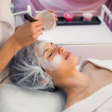 Smooth, repaired, lightened, lifted, firmened and detoxified skin. Bb Glow Hydration Microneedling Swissmedglow