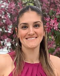 Katie Strait's Instagram, Twitter & Facebook