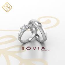 Emas sering jadi simbol kemewahan atau kekayaan buat warga, ditambah lagi warnanya yang mengkilap dapat jadi daya tarik buat tiap orang untuk dapat memiliki. Harga Cincin Tunangan Putih Terbaik Cincin Aksesoris Fashion Juni 2021 Shopee Indonesia