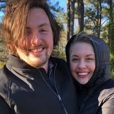 Ashley Pendergraft's Instagram, Twitter & Facebook