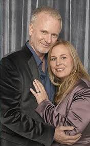 An unhappy couple travels back in time to when it all began. Supercouple Wikipedia