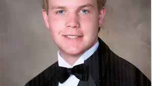 Chavis Tabor travels to Berlin to study abroad and internship