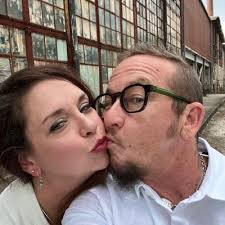 Tracy Tippett's Instagram, Twitter & Facebook