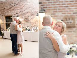 Rustic Wedding At Stoney Hill Farm In Miamisburg Ohio Ohio Wedding Photographer