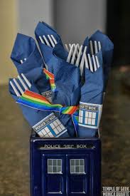For decorations, all you would need is some blue construction paper and white paint. Doctor Who Party Ideas