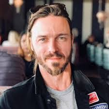 Chris Krukowski's Instagram, Twitter & Facebook