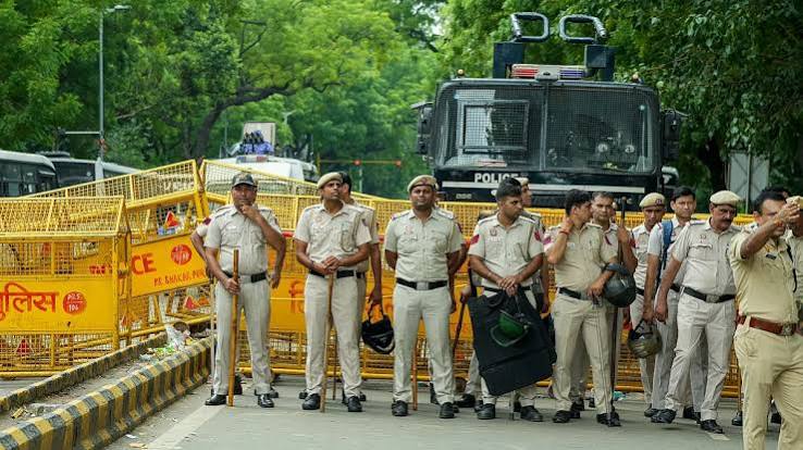 Delhi Police adds more layers of security for weekend protesters