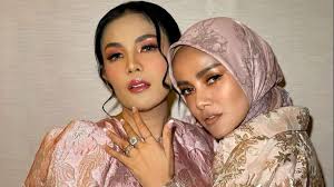 Bagi nikita, pernyataannya tentang 'habib tukang obat' yang diduga menyindir kepulangan habib rizieq shihab ke indonesia, tidak melanggar aturan apa pun. Nikita Mirzani Sebut Or Pernah Diomongin N Warganet Olla Ramlan Dan Nindy