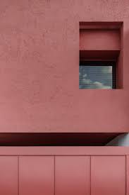 César Béjar Studio inserts minimal pink house into Mexican street