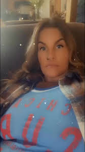 Carly Rinearson's Instagram, Twitter & Facebook