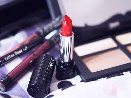 Kat von d est la tatoueuse star en amérique. Beauty Kat Von D Is Coming To France At Sephora Lazy Kat