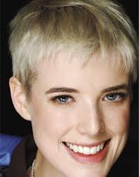 Have thin fine hair that's a trouble to tame? Very Short Hairstyles For Fine Straight Hair Jpg 360 460 Short Haircuts Fine Hair Very Short Hair Straight Hairstyles