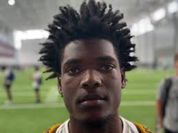 Arvis Battle Jr. (@ArvisBattleJr)