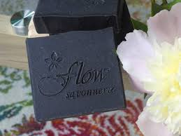 Savon Au Charbon Vegetal Et Ses Bienfaits Flow La Savonnerie