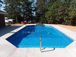 In 2000 201,568 people lived there. Montgomery Sun Pool Company