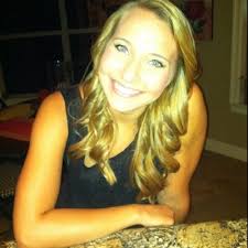 Holly Moon (@hollymoonmoon)