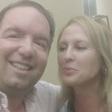 Hola Perdida 😂 ! Oi Sumida 🤣 ! Y un mediodia " El Universo " 😅 hizo que  nos Volvieramos a Reencontrar 🙏 LAURA VICTORIA COLL @colllauravictoria ! Y  el " ESCRI "