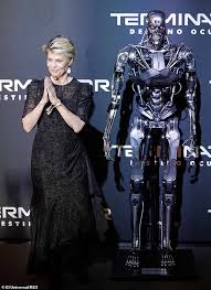 John connor (terminator) sarah connor. Linda Hamilton Is Stylish In Black Dress As She Headlines Terminator Dark Fate Fan Event In Mexico Daily Mail Online