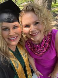 Lorna Case (@toscadonna1)