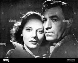 Kathleen Vale's Instagram, Twitter & Facebook