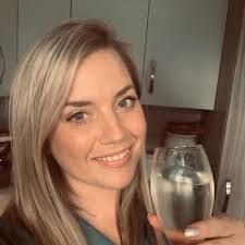 Jade Gunn's Instagram, Twitter & Facebook