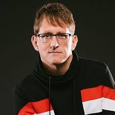 Amazon.com: Chuck Silverman: books, biography, latest update