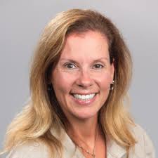 Kristin Cuccio's Instagram, Twitter & Facebook