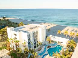 All of our units come fully equipped with air conditioning, free wifi, cable tv, full kitchen facilities, and more! Best Hotels In Fort Lauderdale Updated April 2021